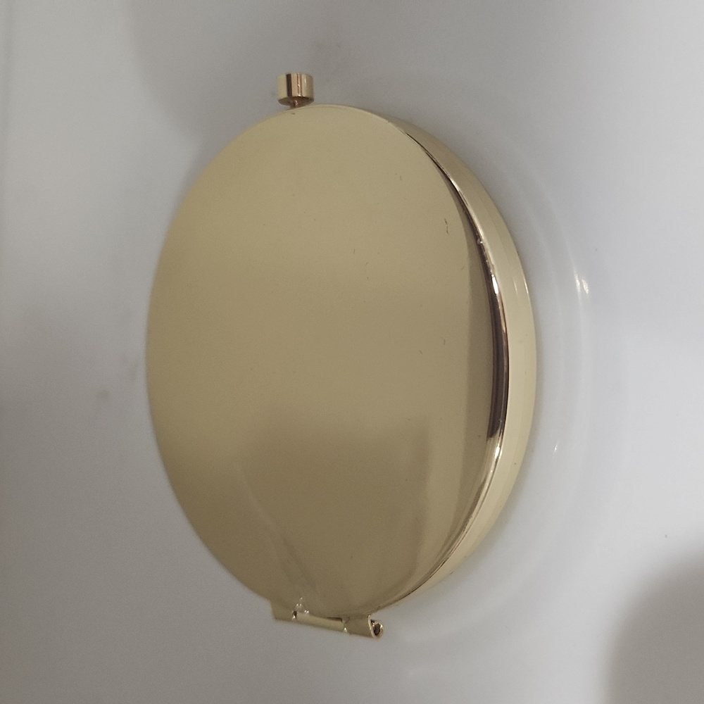 Cosmetic Mirror - Picture 4 of 4